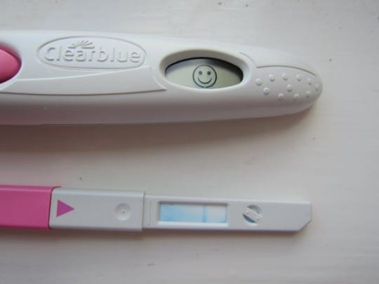 Positif hamil akan ditandari dengan simbol tersenyum