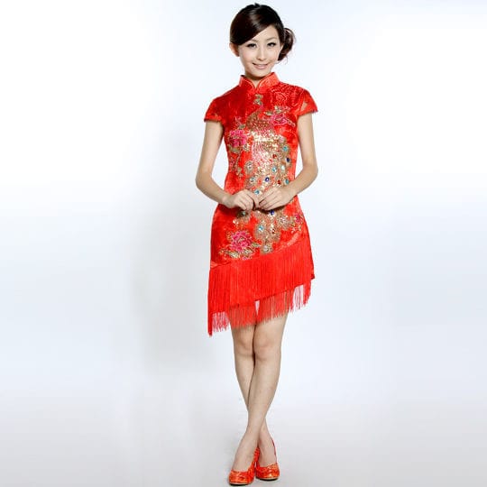 fashion merah yang populer