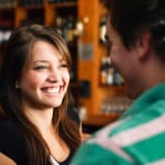 Berkenalan dengan wanita saat pertama kali bertemu