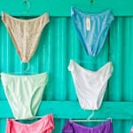 Celana dalam bekas wanita