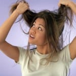 Cara mengatasi rambut berminyak