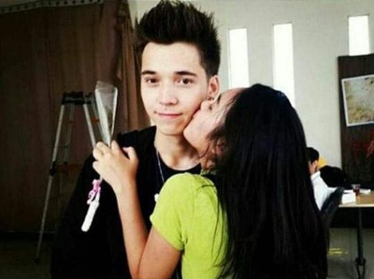 Tunjukan bahwa kamu tidak ingin kehilangan dia.